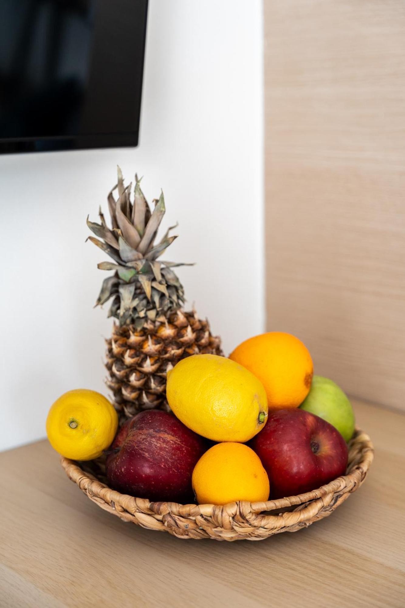 Pomegranate Luxury Penthouse Maisonette With Beautiful Terrace & Free Parking By Binobi ! Saloniki Zewnętrze zdjęcie