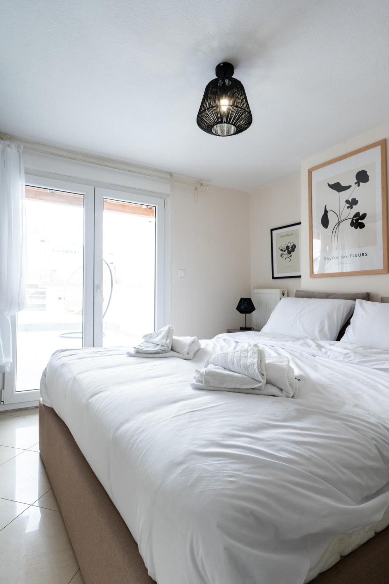 Pomegranate Luxury Penthouse Maisonette With Beautiful Terrace & Free Parking By Binobi ! Saloniki Zewnętrze zdjęcie